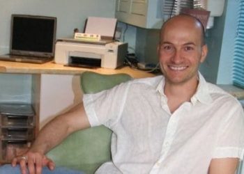 Dentist – Dr Amir Kamburov