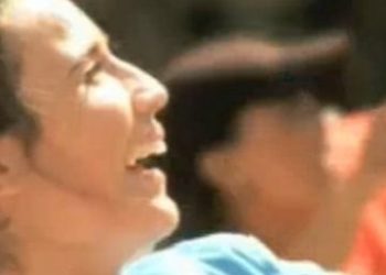 How to do the Diski Dance