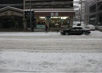 Learning to live with Seoul’s snow and cold winters