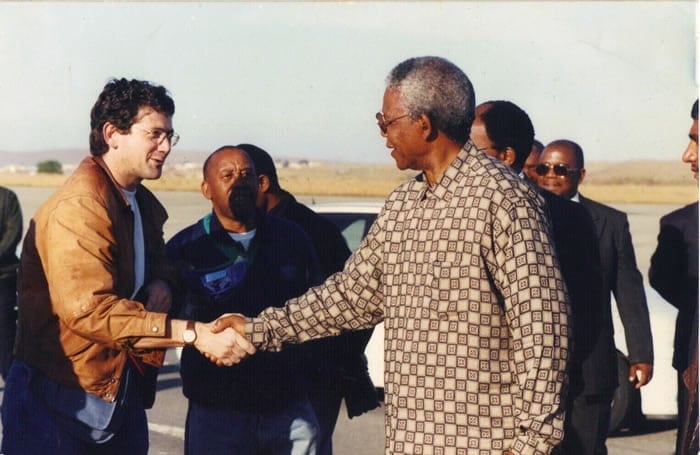 Having cake with Madiba