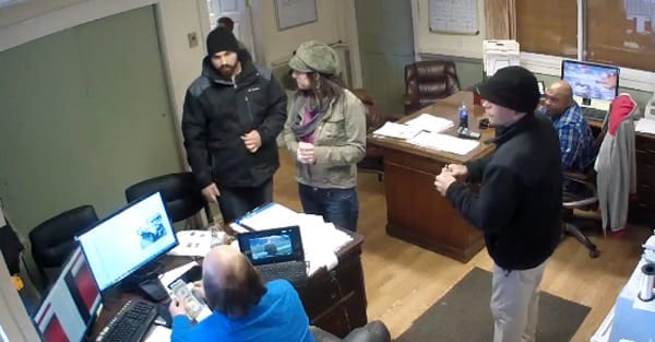 Car dealership abusing a pizza delivery guy goes viral