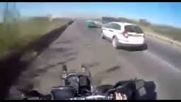See this SA Police biker in hectic pursuit – with gunshots @ the end!