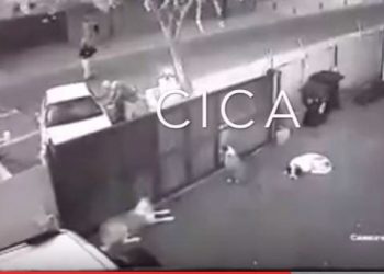 How do you escape from 4 armed robbers?