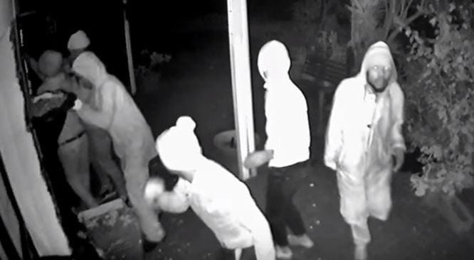 Residents lucky escape from 6 armed invaders