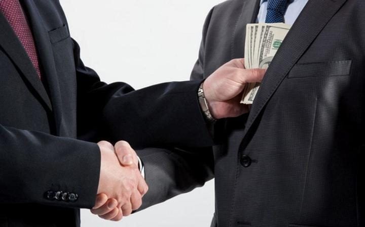 14,000 state officials have fingers in government’s cooky jar