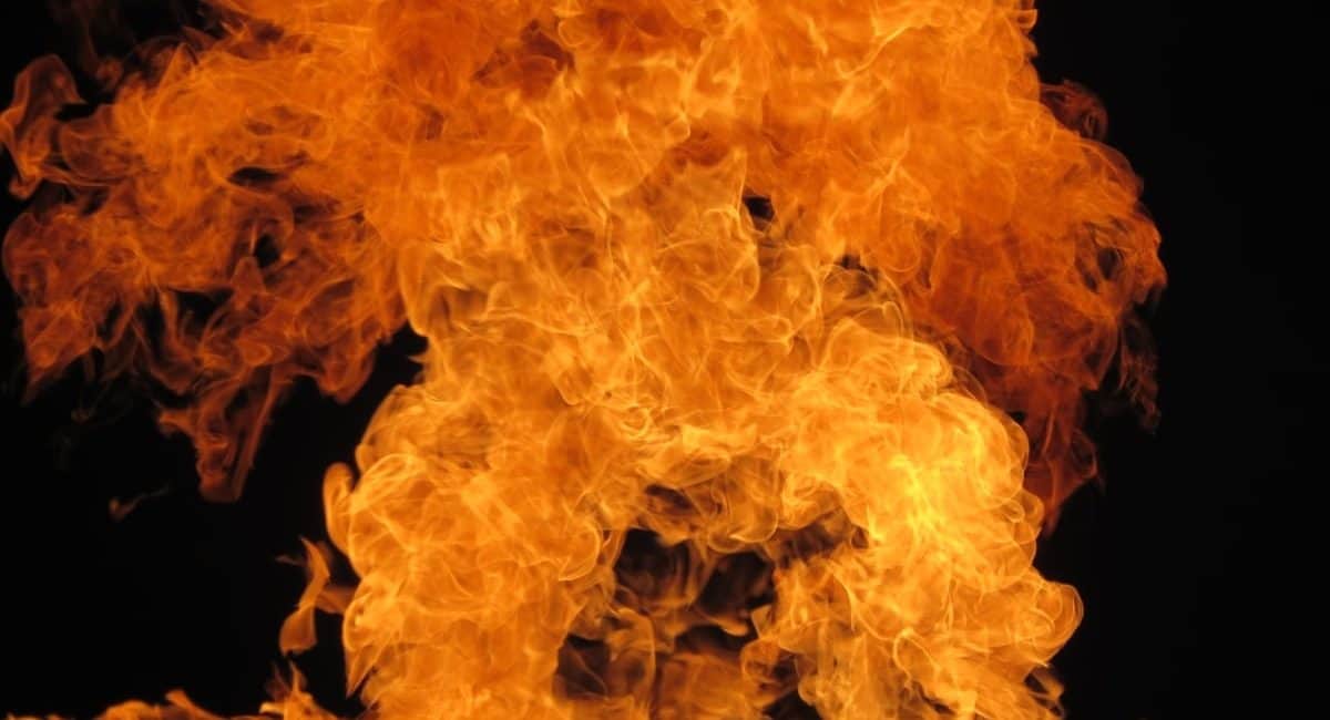 Four die in Nigeria oil pipeline fire