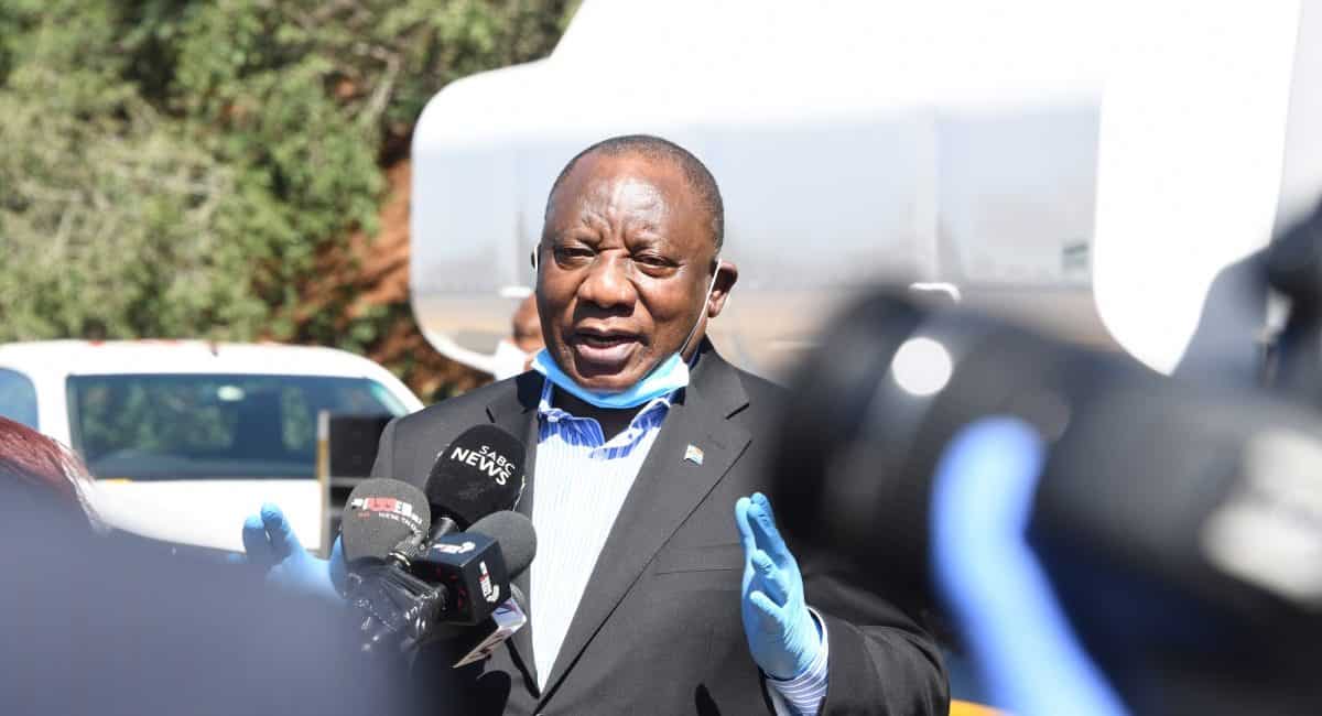 President calls on SA to maintain social distance