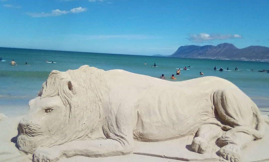 The sea, the sand and the magnificent art
