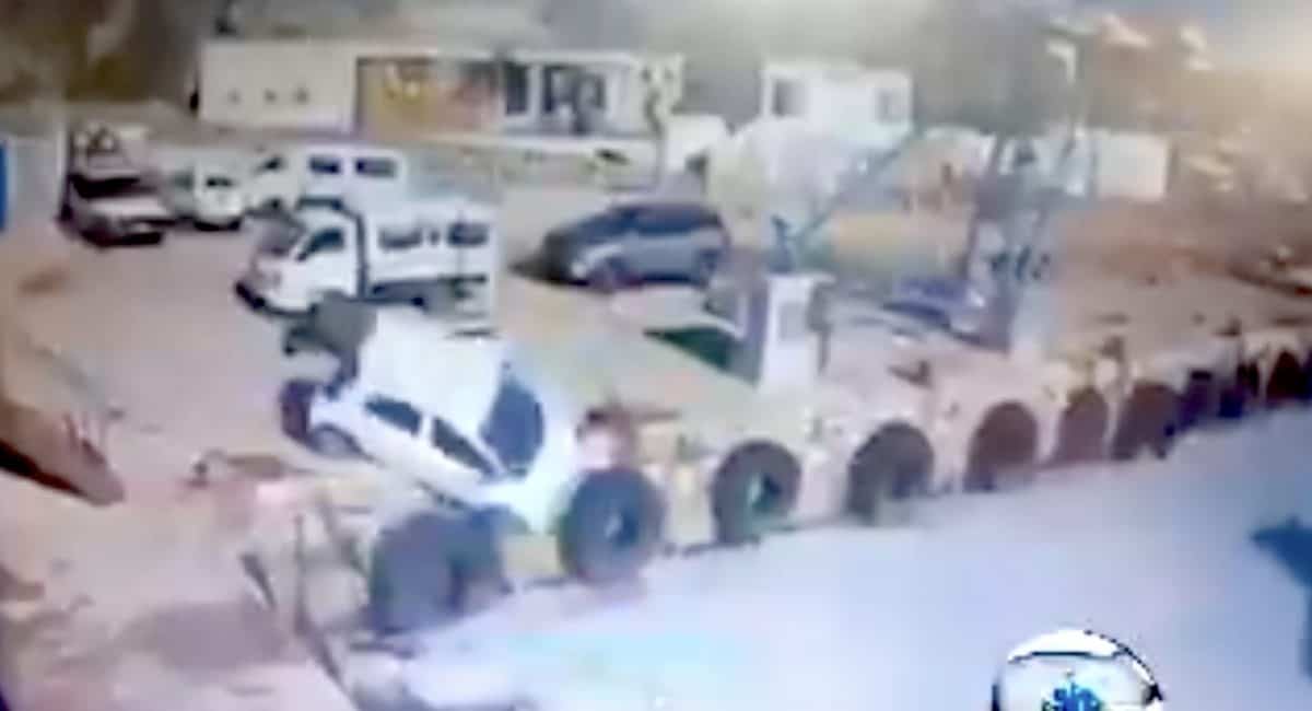 Car plunges into Hermanus Harbour