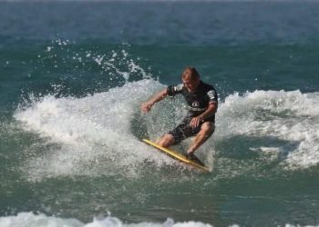 Rescue efforts to find missing East London bodyboarder called off