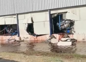 Darling Cellars loses 50 000 litres of wine