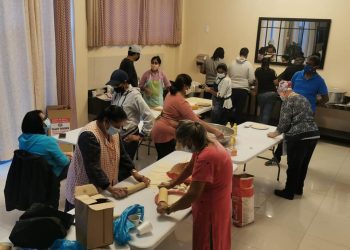 Communities come together to help elderly and patients in need of food