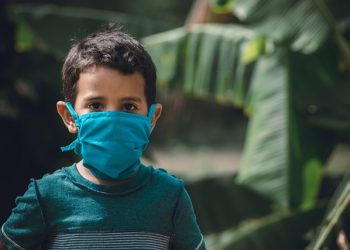 Social media message about children not wearing masks is fake news