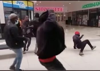 VIDEO: Looters foiled by the oiled floors